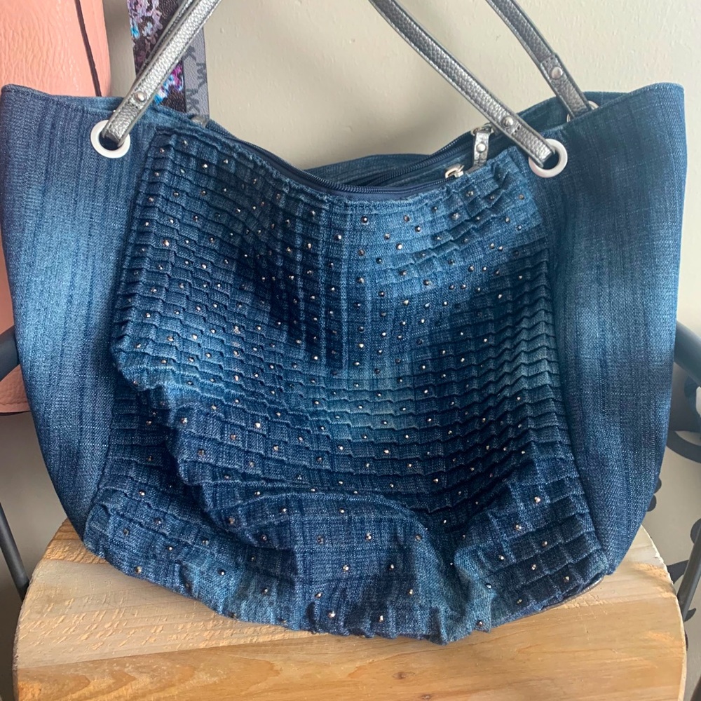 Almost new jeans Vera wang purse